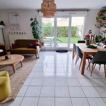 Holiday home Belle Maison Proche Base Nautique Olympique Et *